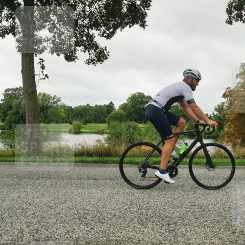 30.08.2026 - Elbe Triathlon Hamburg Michael Burmester http://msf.ph/oto/10048445 30.08.2026 09:33:26 Radfahren 266, 279, 498, 520, 570, 715, 718 meine-sportfotos.de