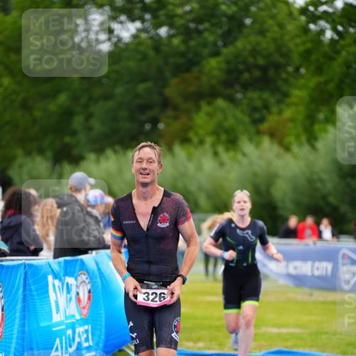 30.08.2026 - Elbe Triathlon Hamburg LAZAROV Photography http://msf.ph/oto/10048466 30.08.2026 10:33:27 Ziel 313, 326, 382 meine-sportfotos.de