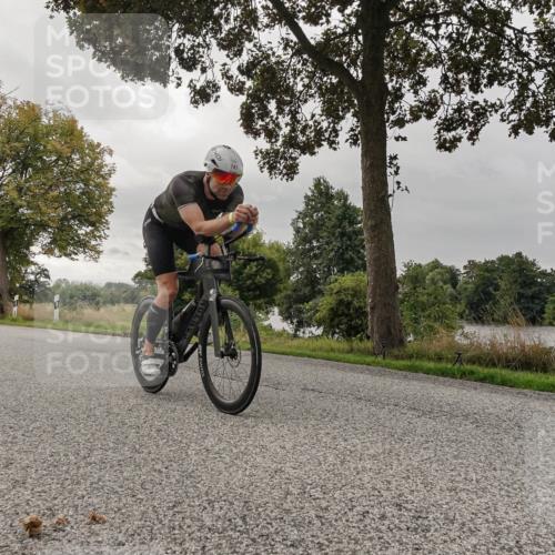 30.08.2026 - Elbe Triathlon Hamburg Michael Burmester http://msf.ph/oto/10048479 30.08.2026 09:43:39 Radfahren 264, 348, 656, 722, 746, 747 meine-sportfotos.de