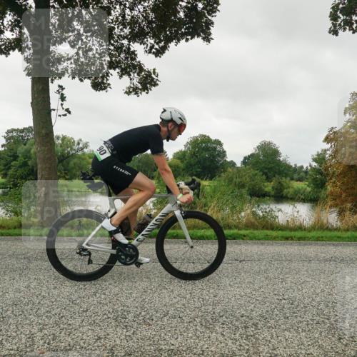 30.08.2026 - Elbe Triathlon Hamburg Michael Burmester http://msf.ph/oto/10048485 30.08.2026 09:33:34 Radfahren 279, 490, 498, 502, 687, 691, 718, 735 meine-sportfotos.de