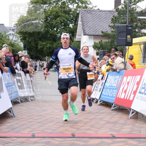 30.08.2026 - Blankeneser Heldenlauf Lena Gebhardt http://msf.ph/oto/10048499 30.08.2026 11:55:24 Ziel 2649, 2864, 2887 meine-sportfotos.de