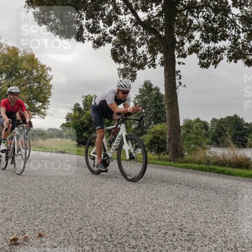 30.08.2026 - Elbe Triathlon Hamburg Michael Burmester http://msf.ph/oto/10048502 30.08.2026 09:43:47 Radfahren 315, 374, 656, 799, 874 meine-sportfotos.de