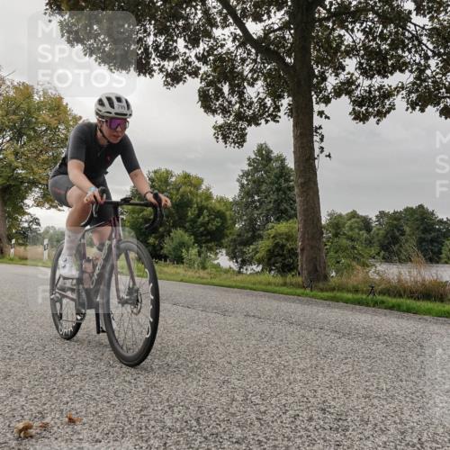 30.08.2026 - Elbe Triathlon Hamburg Michael Burmester http://msf.ph/oto/10048514 30.08.2026 09:43:49 Radfahren 315, 374, 656, 658, 799, 874 meine-sportfotos.de