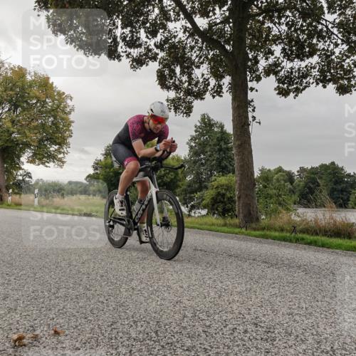 30.08.2026 - Elbe Triathlon Hamburg Michael Burmester http://msf.ph/oto/10048530 30.08.2026 09:44:03 Radfahren 302, 380, 393, 433, 638, 728, 879, 950 meine-sportfotos.de