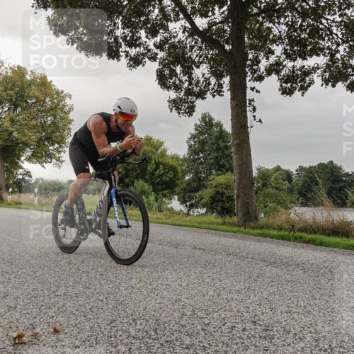 30.08.2026 - Elbe Triathlon Hamburg Michael Burmester http://msf.ph/oto/10048540 30.08.2026 09:44:07 Radfahren 335, 380, 433, 556, 638, 771, 879, 950 meine-sportfotos.de