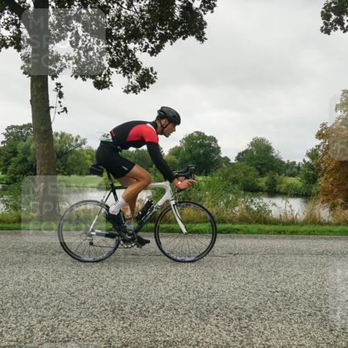30.08.2026 - Elbe Triathlon Hamburg Michael Burmester http://msf.ph/oto/10048561 30.08.2026 09:33:54 Radfahren 449, 542, 709 meine-sportfotos.de