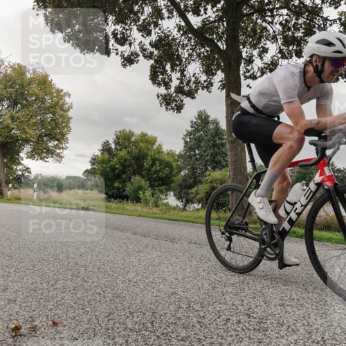 30.08.2026 - Elbe Triathlon Hamburg Michael Burmester http://msf.ph/oto/10048583 30.08.2026 09:44:23 Radfahren 248, 317, 367, 394, 558, 750, 752, 779 meine-sportfotos.de