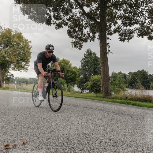 30.08.2026 - Elbe Triathlon Hamburg Michael Burmester http://msf.ph/oto/10048606 30.08.2026 09:44:29 Radfahren 367, 558, 618, 826 meine-sportfotos.de