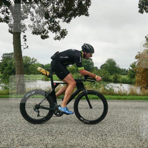 30.08.2026 - Elbe Triathlon Hamburg Michael Burmester http://msf.ph/oto/10048667 30.08.2026 09:34:27 Radfahren 588, 597, 598, 662, 690, 696 meine-sportfotos.de