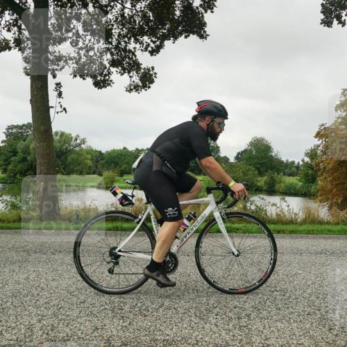30.08.2026 - Elbe Triathlon Hamburg Michael Burmester http://msf.ph/oto/10048676 30.08.2026 09:34:28 Radfahren 208, 588, 597, 598, 662, 690, 696 meine-sportfotos.de