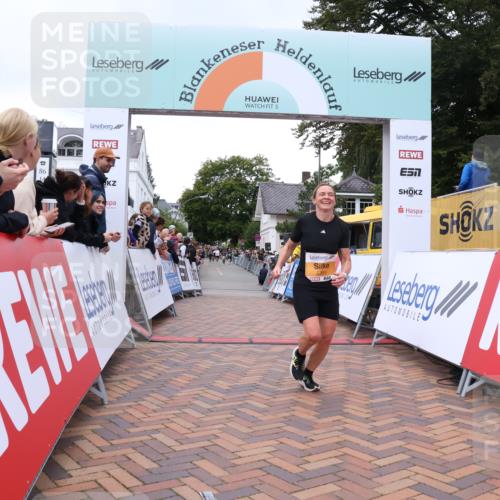 30.08.2026 - Blankeneser Heldenlauf Lena Gebhardt http://msf.ph/oto/10048713 30.08.2026 11:55:38 Ziel 2350, 2401 meine-sportfotos.de