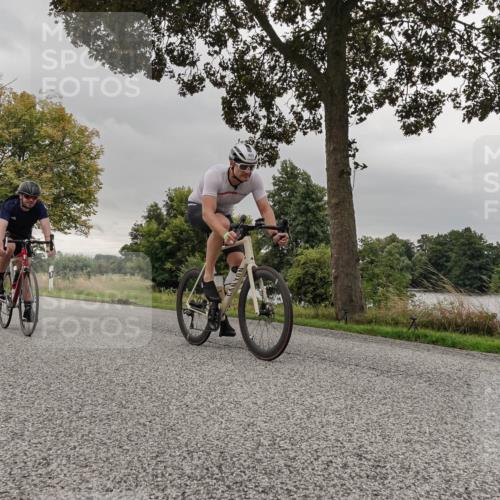 30.08.2026 - Elbe Triathlon Hamburg Michael Burmester http://msf.ph/oto/10048715 30.08.2026 09:45:25 Radfahren 321, 459, 467, 489 meine-sportfotos.de
