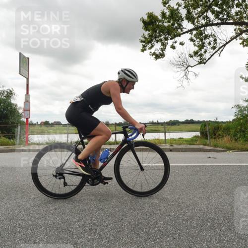 30.08.2026 - Elbe Triathlon Hamburg Michael Burmester http://msf.ph/oto/10048728 30.08.2026 15:22:55 Radfahren  meine-sportfotos.de