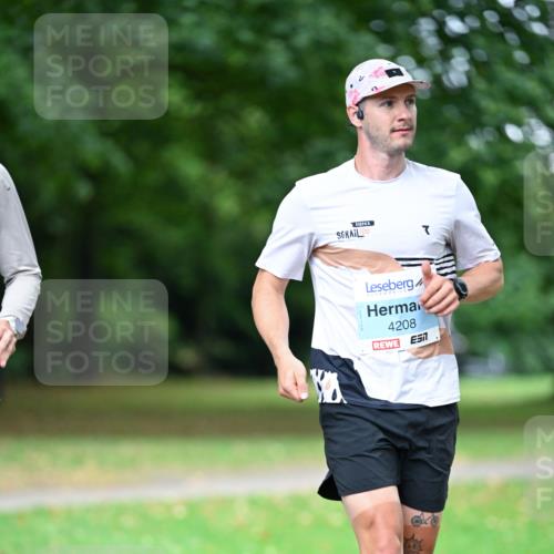 30.08.2026 - Blankeneser Heldenlauf Dr. Thomas Lammeyer http://msf.ph/oto/10048743 30.08.2026 11:28:09 Laufen 4208, 51 meine-sportfotos.de