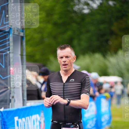 30.08.2026 - Elbe Triathlon Hamburg LAZAROV Photography http://msf.ph/oto/10048752 30.08.2026 10:34:08 Ziel 275 meine-sportfotos.de