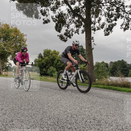 30.08.2026 - Elbe Triathlon Hamburg Michael Burmester http://msf.ph/oto/10048756 30.08.2026 09:45:41 Radfahren 354, 548, 655, 673, 859 meine-sportfotos.de