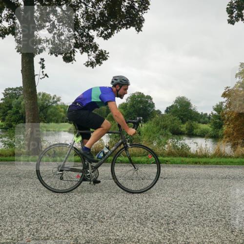 30.08.2026 - Elbe Triathlon Hamburg Michael Burmester http://msf.ph/oto/10048768 30.08.2026 09:35:02 Radfahren 386, 492, 533 meine-sportfotos.de