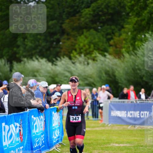 30.08.2026 - Elbe Triathlon Hamburg LAZAROV Photography http://msf.ph/oto/10048769 30.08.2026 10:34:16 Ziel 347, 412 meine-sportfotos.de