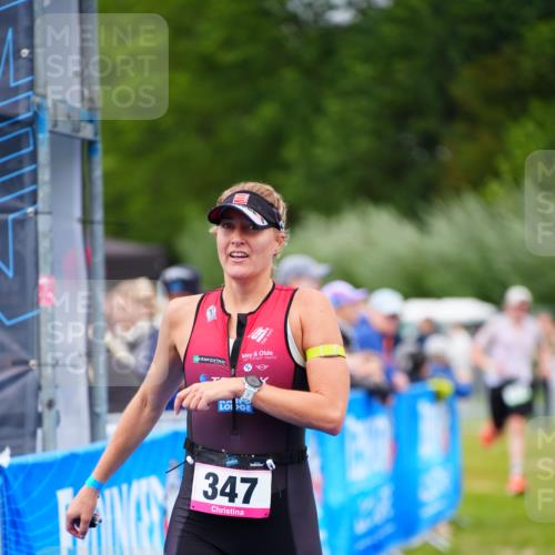 30.08.2026 - Elbe Triathlon Hamburg LAZAROV Photography http://msf.ph/oto/10048816 30.08.2026 10:34:18 Ziel 347, 412 meine-sportfotos.de