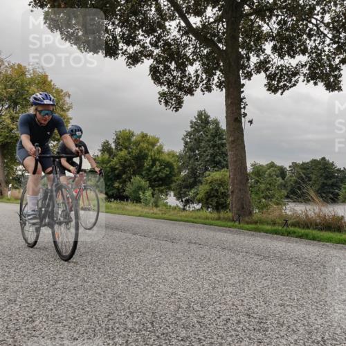 30.08.2026 - Elbe Triathlon Hamburg Michael Burmester http://msf.ph/oto/10048853 30.08.2026 09:46:23 Radfahren 343, 375, 412, 414, 484, 493, 546, 568, 577, 650, 651, 691, 718, 725, 782, 812 meine-sportfotos.de