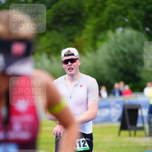 30.08.2026 - Elbe Triathlon Hamburg LAZAROV Photography http://msf.ph/oto/10048874 30.08.2026 10:34:22 Ziel 412 meine-sportfotos.de