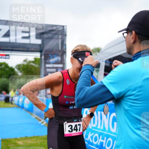 30.08.2026 - Elbe Triathlon Hamburg LAZAROV Photography http://msf.ph/oto/10048885 30.08.2026 10:34:25 Ziel 412 meine-sportfotos.de