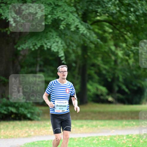 30.08.2026 - Blankeneser Heldenlauf Dr. Thomas Lammeyer http://msf.ph/oto/10048886 30.08.2026 11:28:48 Laufen 4220, 57 meine-sportfotos.de