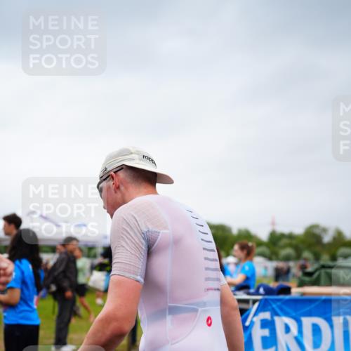 30.08.2026 - Elbe Triathlon Hamburg LAZAROV Photography http://msf.ph/oto/10048894 30.08.2026 10:34:26 Ziel  meine-sportfotos.de