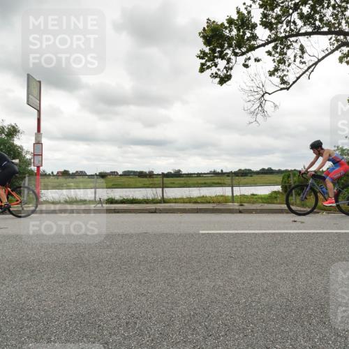 30.08.2026 - Elbe Triathlon Hamburg Michael Burmester http://msf.ph/oto/10048903 30.08.2026 15:25:54 Radfahren  meine-sportfotos.de