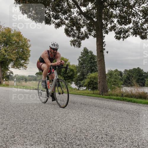 30.08.2026 - Elbe Triathlon Hamburg Michael Burmester http://msf.ph/oto/10048911 30.08.2026 09:46:30 Radfahren 412, 426, 460, 484, 493, 568, 589, 725 meine-sportfotos.de