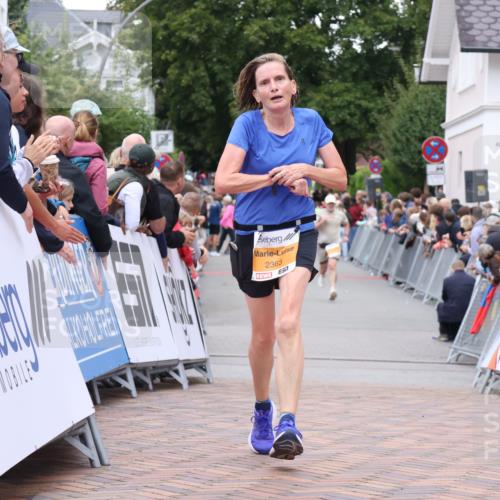 30.08.2026 - Blankeneser Heldenlauf Lena Gebhardt http://msf.ph/oto/10048932 30.08.2026 11:56:02 Ziel 2245, 2363, 2387, 2391, 2678, 2939 meine-sportfotos.de