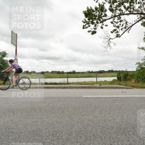 30.08.2026 - Elbe Triathlon Hamburg Michael Burmester http://msf.ph/oto/10048958 30.08.2026 15:26:52 Radfahren  meine-sportfotos.de