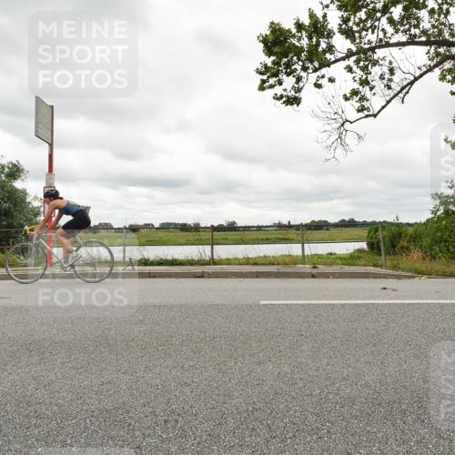 30.08.2026 - Elbe Triathlon Hamburg Michael Burmester http://msf.ph/oto/10048974 30.08.2026 15:26:58 Radfahren  meine-sportfotos.de