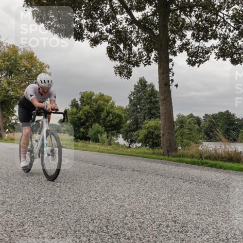 30.08.2026 - Elbe Triathlon Hamburg Michael Burmester http://msf.ph/oto/10048976 30.08.2026 09:46:53 Radfahren 572, 672, 774, 795, 796, 824, 870, 873 meine-sportfotos.de