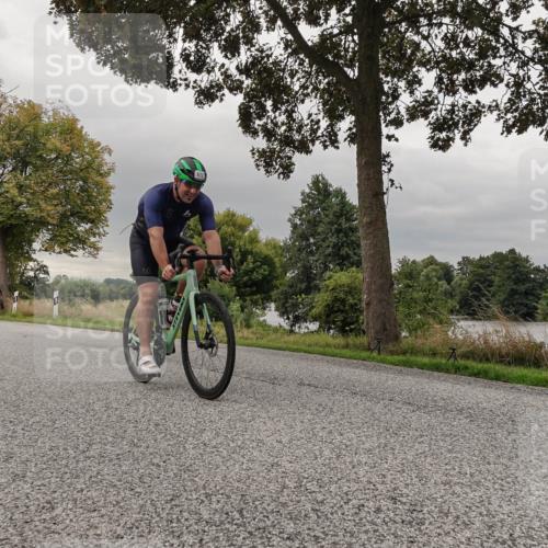30.08.2026 - Elbe Triathlon Hamburg Michael Burmester http://msf.ph/oto/10048989 30.08.2026 09:46:58 Radfahren 572, 672, 824, 870 meine-sportfotos.de