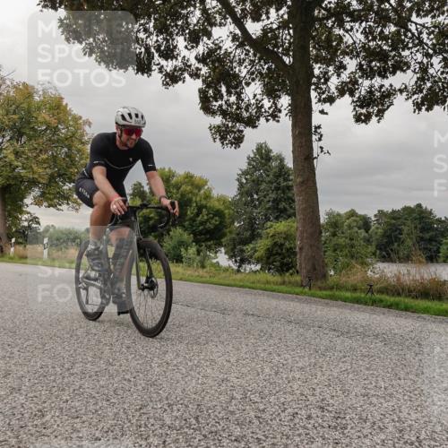 30.08.2026 - Elbe Triathlon Hamburg Michael Burmester http://msf.ph/oto/10049029 30.08.2026 09:47:34 Radfahren 260, 327, 358, 552, 809, 868 meine-sportfotos.de