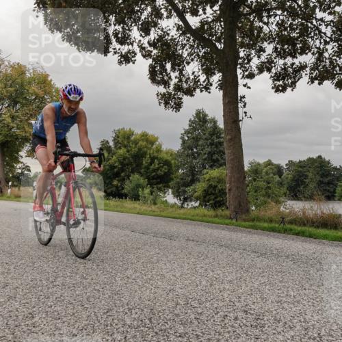 30.08.2026 - Elbe Triathlon Hamburg Michael Burmester http://msf.ph/oto/10049032 30.08.2026 09:47:35 Radfahren 260, 327, 358, 388, 552, 809, 868 meine-sportfotos.de