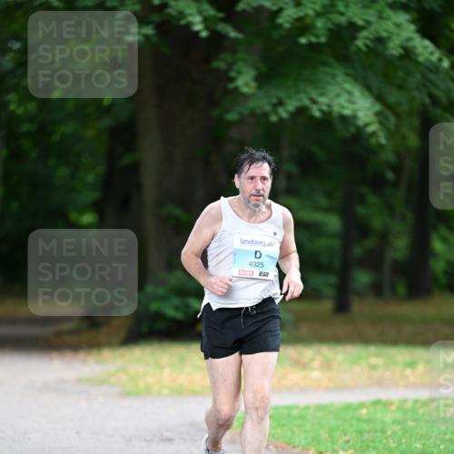 30.08.2026 - Blankeneser Heldenlauf Dr. Thomas Lammeyer http://msf.ph/oto/10049056 30.08.2026 11:30:25 Laufen 4025 meine-sportfotos.de