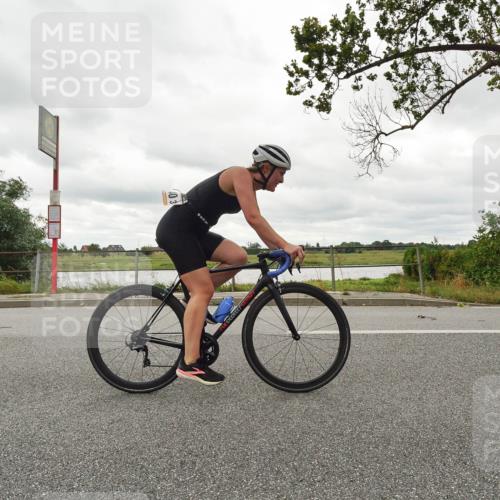 30.08.2026 - Elbe Triathlon Hamburg Michael Burmester http://msf.ph/oto/10049073 30.08.2026 15:27:56 Radfahren  meine-sportfotos.de