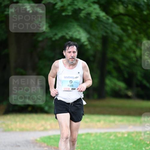 30.08.2026 - Blankeneser Heldenlauf Dr. Thomas Lammeyer http://msf.ph/oto/10049076 30.08.2026 11:30:26 Laufen 4025 meine-sportfotos.de