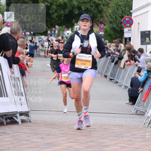30.08.2026 - Blankeneser Heldenlauf Lena Gebhardt http://msf.ph/oto/10049093 30.08.2026 11:56:20 Ziel 2392, 2407 meine-sportfotos.de