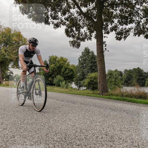30.08.2026 - Elbe Triathlon Hamburg Michael Burmester http://msf.ph/oto/10049103 30.08.2026 09:48:02 Radfahren 521, 533, 703, 793, 817 meine-sportfotos.de