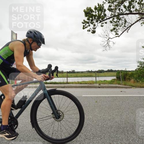 30.08.2026 - Elbe Triathlon Hamburg Michael Burmester http://msf.ph/oto/10049107 30.08.2026 15:28:34 Radfahren  meine-sportfotos.de