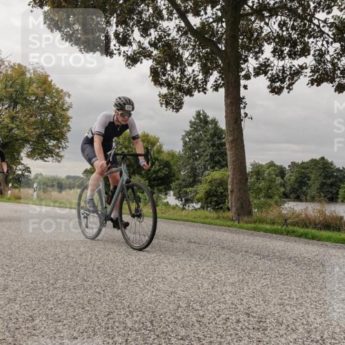 30.08.2026 - Elbe Triathlon Hamburg Michael Burmester http://msf.ph/oto/10049173 30.08.2026 09:48:31 Radfahren 263, 598, 662, 875, 877 meine-sportfotos.de