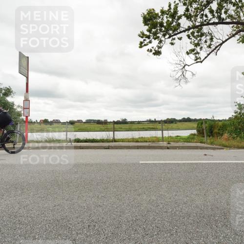 30.08.2026 - Elbe Triathlon Hamburg Michael Burmester http://msf.ph/oto/10049175 30.08.2026 15:28:50 Radfahren  meine-sportfotos.de