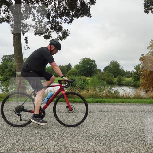 30.08.2026 - Elbe Triathlon Hamburg Michael Burmester http://msf.ph/oto/10049187 30.08.2026 09:37:05 Radfahren 443, 457, 600, 634, 648 meine-sportfotos.de
