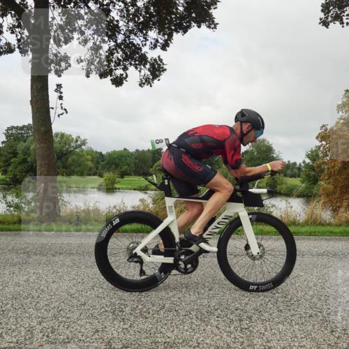 30.08.2026 - Elbe Triathlon Hamburg Michael Burmester http://msf.ph/oto/10049223 30.08.2026 09:37:15 Radfahren 660, 708 meine-sportfotos.de