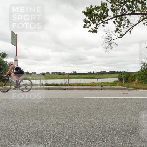 30.08.2026 - Elbe Triathlon Hamburg Michael Burmester http://msf.ph/oto/10049229 30.08.2026 15:29:39 Radfahren  meine-sportfotos.de