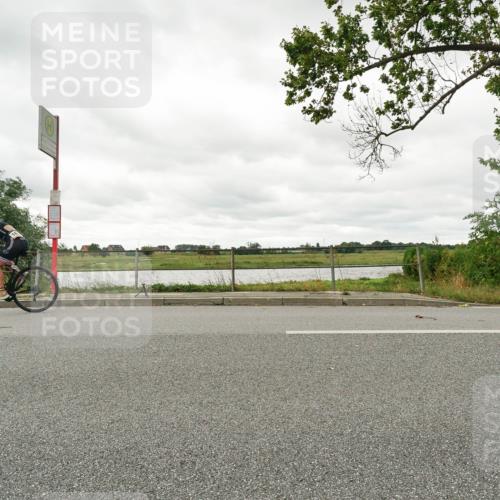 30.08.2026 - Elbe Triathlon Hamburg Michael Burmester http://msf.ph/oto/10049264 30.08.2026 15:30:15 Radfahren  meine-sportfotos.de