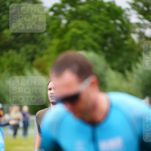 30.08.2026 - Elbe Triathlon Hamburg LAZAROV Photography http://msf.ph/oto/10049290 30.08.2026 10:35:22 Ziel 251, 262, 325 meine-sportfotos.de